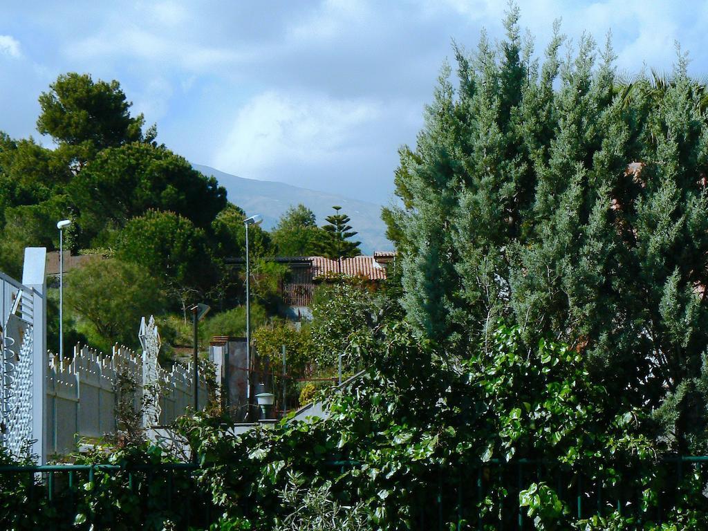 Etna Holiday Home Nicolosi Zimmer foto